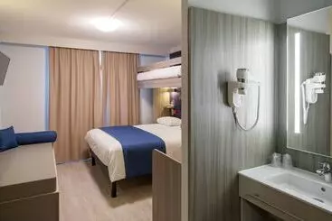 هتل Kyriad Poitiers Jules Verne Site Du Futuroscope