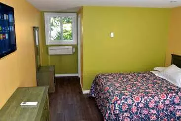 汽车旅馆 Meaford Inn