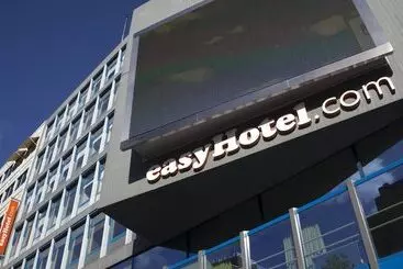Easyhotel Rotterdam City Centre