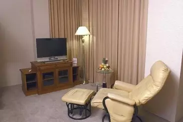 Hotel Grand Tiga Mustika