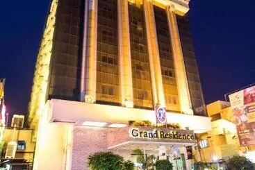 هتل Grand Residence