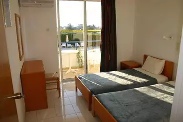 호텔 Holidays Apartments