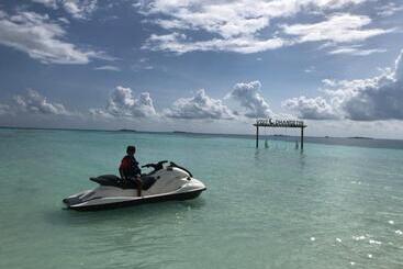 تختخواب و صبحانه Night Star Dhangethi