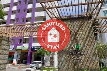 فندق Oyo 90421 Suriamas Suites Condominum 2