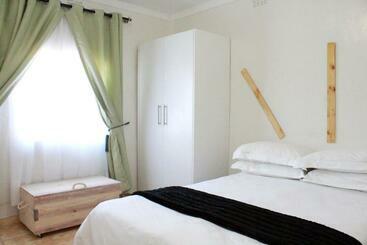 ベッドアンドブレックファースト Abenab Lodge & Tours Cc