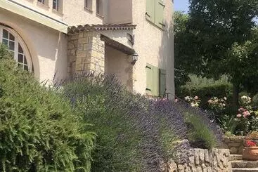 Aamiaismajoitus (B&B) Villa Daphné