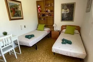 Hostel Habitaciones En Gandia A 5 Min Del Centro Histórico