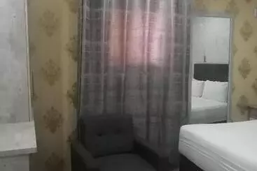 پانسیون Olu Guest Lodge