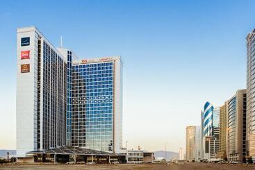 酒店 Ibis Fujairah