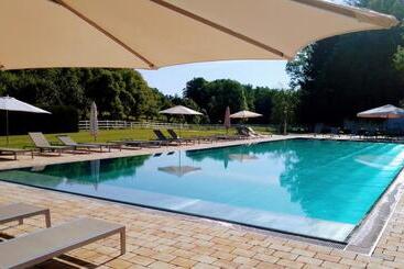 ホテル Gut Drasing