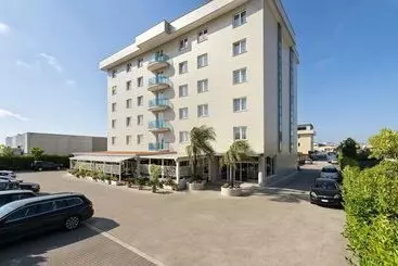 בית מלון כפרי Simon