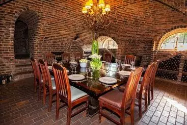 Lombardy Boutique Hotel & Conference Centre