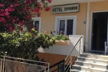فندق Zefyros