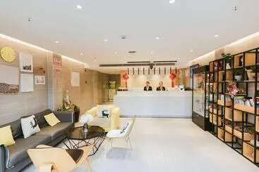 هتل Shell Shanghai Jiadingbei Subway Station Shuping Road