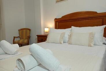 膳宿费 Martínez Rooms Pilgrims