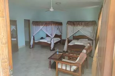 هتل Titanic, Kilifi