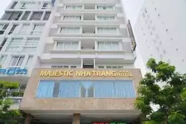 ホテル Majestic Nha Trang