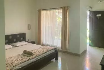 ホテル Nadia Pansion & Cottage Gianyar