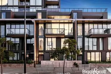 ペンション City Unique Waterfront Townhouse