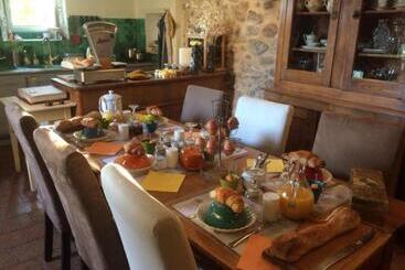 Bed and Breakfast Chambres Du Clocher