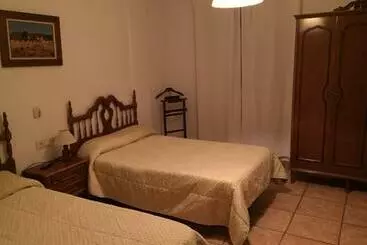 ペンション Hospedería La Almijara