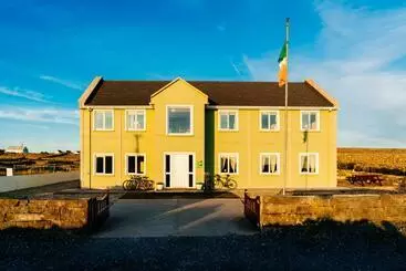 Aamiaismajoitus (B&B) Aran Walkers Lodge