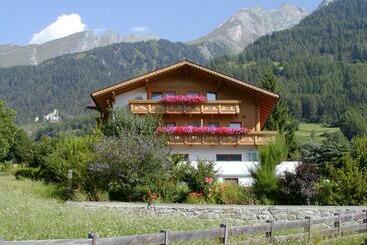 膳宿费 Haus Cilli