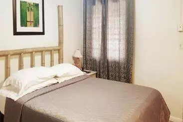 Hotel Sunset Gardens Guesthouse