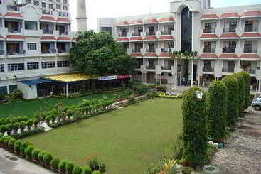 هتل Surya Kaiser Palace