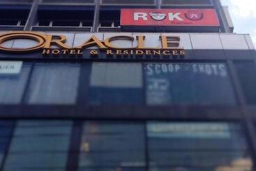 Hotel The Oracle & Residences