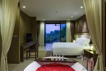 ホテル Sunsuri Phuket   Sha Plus