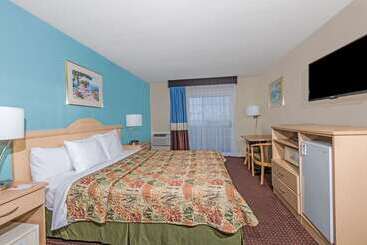 فندق Howard Johnson By Wyndham Santa Cruz Beach Boardwalk