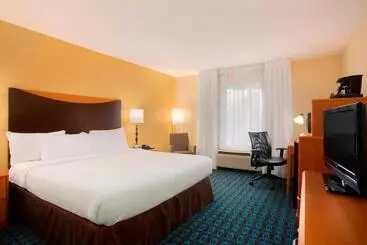 هتل Fairfield Inn & Suites Columbia Northeast