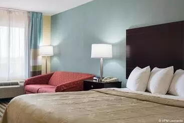 Отель Quality Inn Calhoun North I75