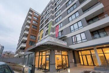 Aparthotel Wow Studios For Rent   Bul Montevideo 25a   B