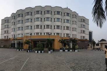 هتل The Sojourner By Genesis