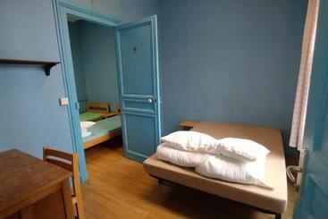 Hostellerie Des Grands Chapeaux