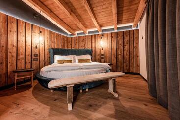 شقة فندقية Nidaris   Luxury Private Spa Suites