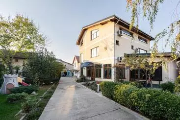 Majatalo Cristalex Villaverde Bucharest