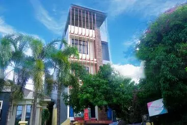 پانسیون Lia Homestay Syariah Pettarani Makassar Mitra Reddoorz