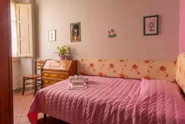 مبيت وإفطار Antica Casa Dei Rassicurati