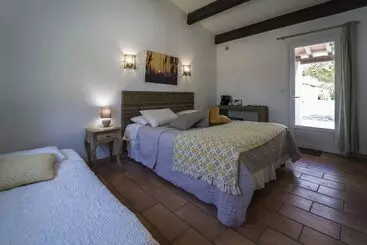 Hotel Mas De Calabrun