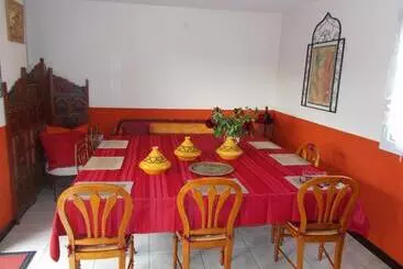 Bed and Breakfast Gîte Aux Amandiers