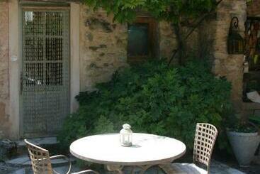 مبيت وإفطار Le Jas Des Nevières