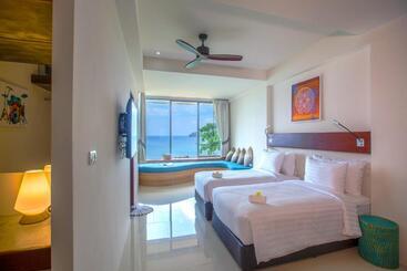 استراحتگاه Norn Talay Surin Beach Phuket