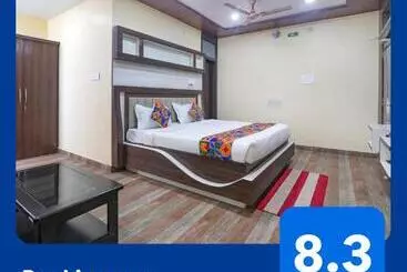Fabhotel Saumendra