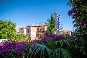 בית מלון כפרי Miranda