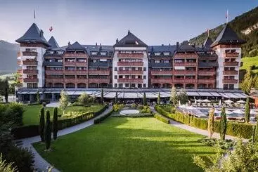 Otel The Alpina Gstaad
