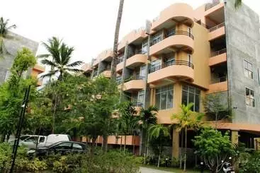 Hotel Wimaan Buri Resort