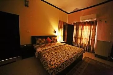 Hôtel Seasons Inn